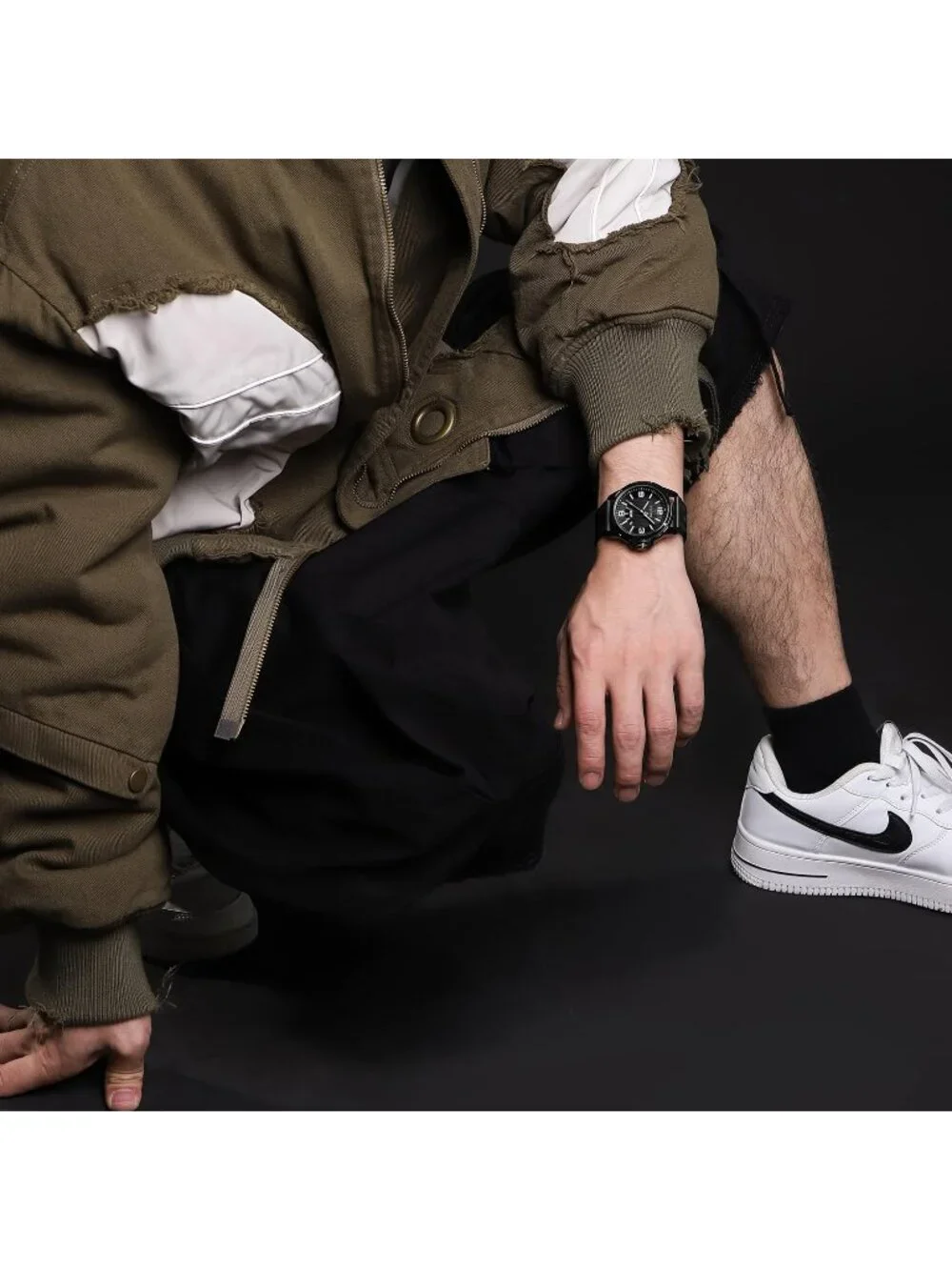 Unisex Black Analog Quartz Silicone Strap Sports Military Waterproof Wrist Watch